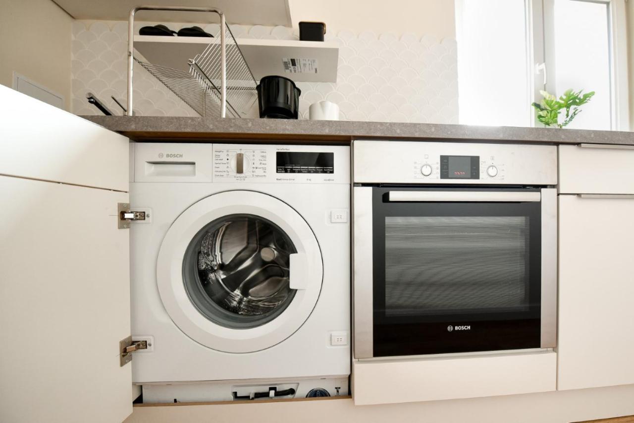 The Dream Apartment - Near Radisson Hotel Bucharest Luaran gambar