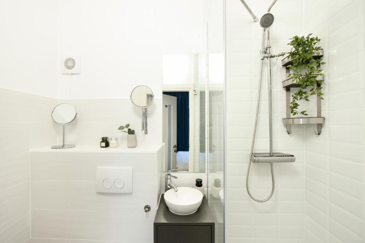 The Dream Apartment - Near Radisson Hotel Bucharest Luaran gambar