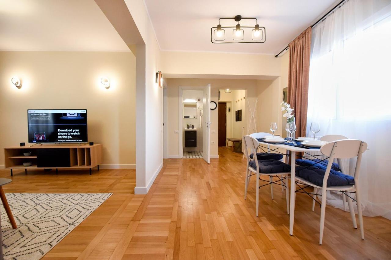 The Dream Apartment - Near Radisson Hotel Bucharest Luaran gambar
