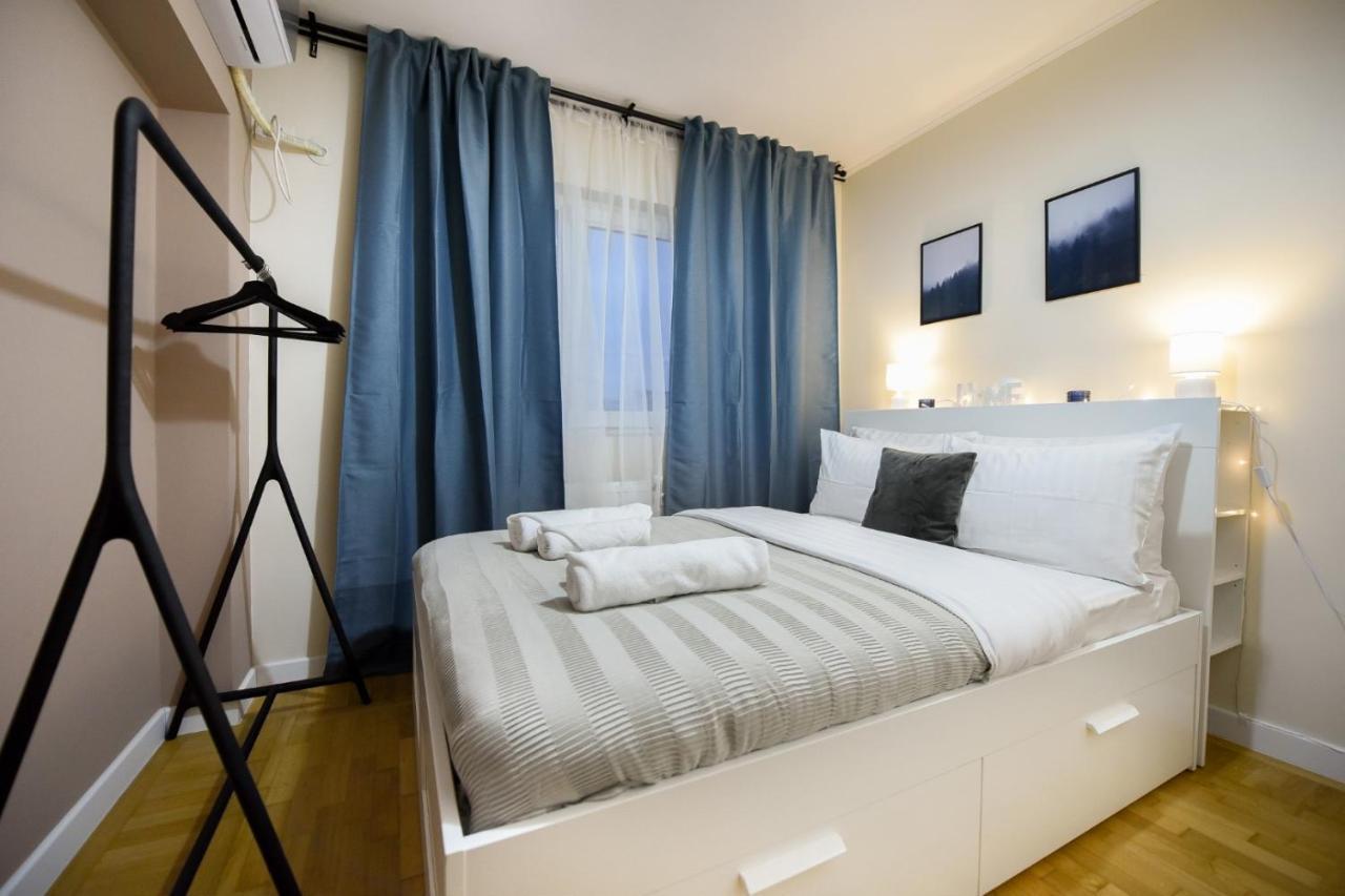 The Dream Apartment - Near Radisson Hotel Bucharest Luaran gambar