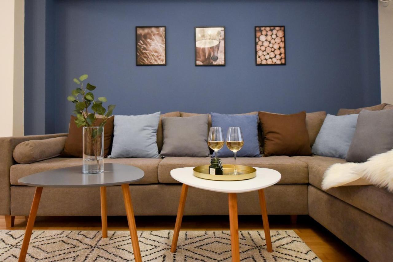 The Dream Apartment - Near Radisson Hotel Bucharest Luaran gambar